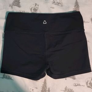 Titika Shorts